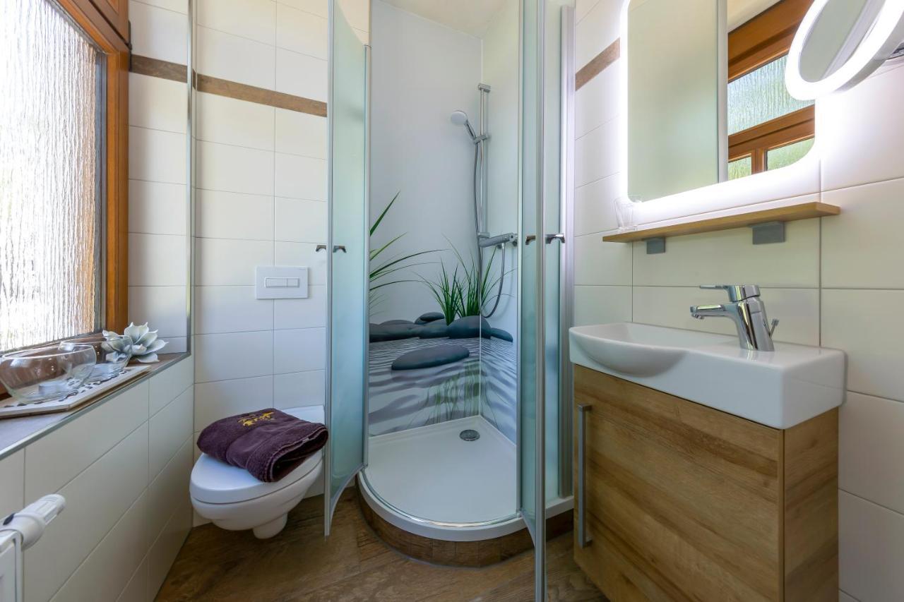 Hotel Zur Post Schoenheide Bagian luar foto