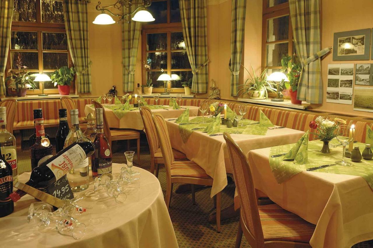 Hotel Zur Post Schoenheide Bagian luar foto