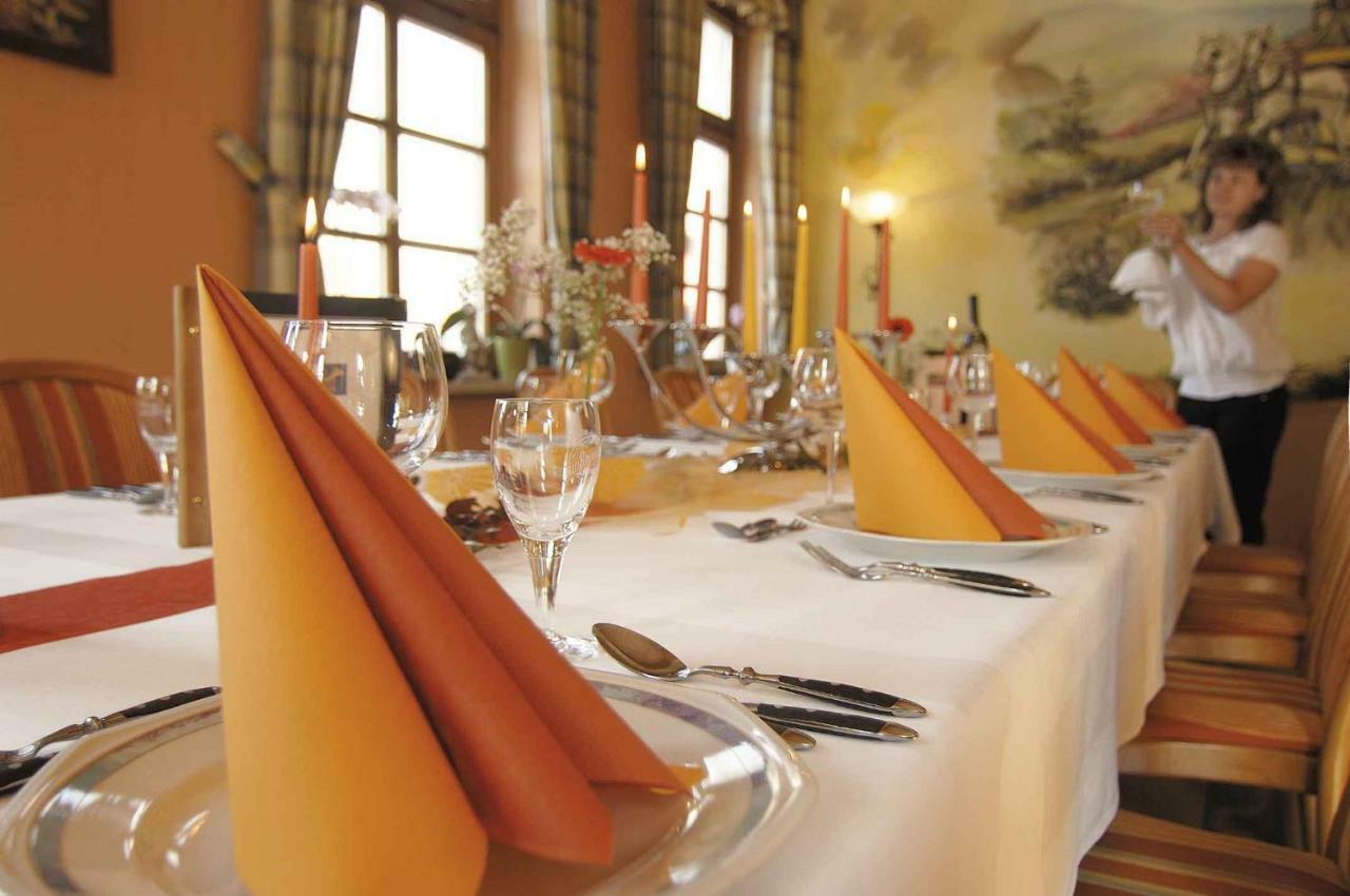 Hotel Zur Post Schoenheide Bagian luar foto